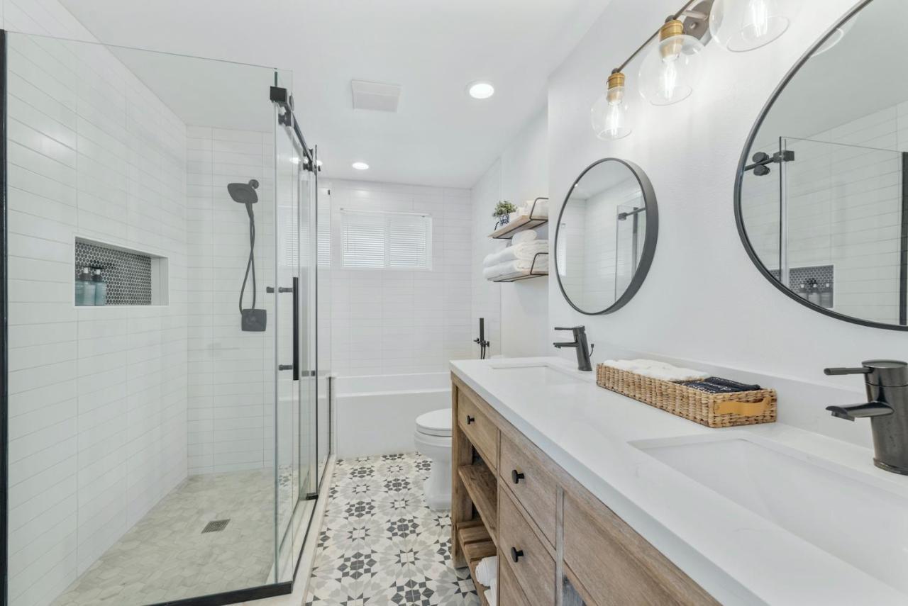 @ Marbella Lane - Waterfront 2Br Whidbey Island Villa Купвил Екстериор снимка